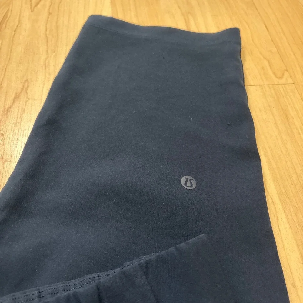 LULULEMON On The Fly Crop Woven 23